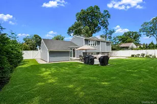 11 Mallard Ave, Selden, NY 11784 - Photo 23