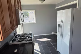 49 Noble St, North Babylon, NY 11703 - Photo 7