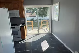 49 Noble St, North Babylon, NY 11703 - Photo 5