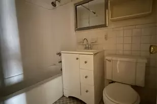 160-10 89th Ave, Jamaica, NY 11432 - Photo 13