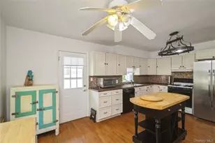 12 Larry Rd, Selden, NY 11784 - Photo 19