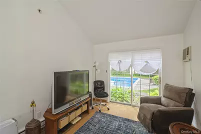 12 Larry Road, Selden, NY 11784 - Photo 17