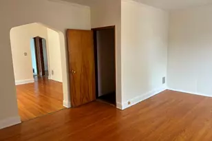 121-07 97th Ave, Richmond Hill, NY 11419 - Photo 5