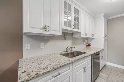 1 Germonds Village #5, Nanuet, NY 10954 - Photo 15