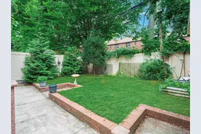 24560 61st Avenue, Little Neck, NY 11362 - Photo 29