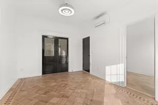 61-33 Palmetto St, Ridgewood, NY 11385 - Photo 11