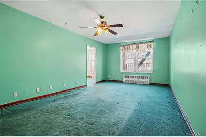 7510 Yellowstone Boulevard #5L, Rego Park, NY 11374 - Photo 3