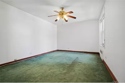 7510 Yellowstone Boulevard #5L, Rego Park, NY 11374 - Photo 9