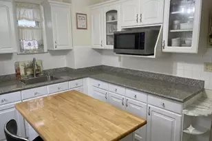 105-06 221st St, Queens Village, NY 11429 - Photo 9