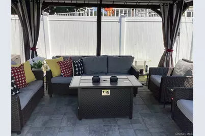 512 Fenimore Avenue, North Babylon, NY 11703 - Photo 21