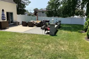 512 Fenimore Ave, North Babylon, NY 11703 - Photo 19