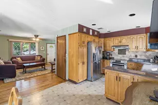 432 Wildwood Rd, Ronkonkoma, NY 11779 - Photo 13