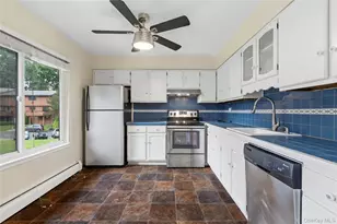 47 Coachlight Square, Montrose, NY 10548 - Photo 9