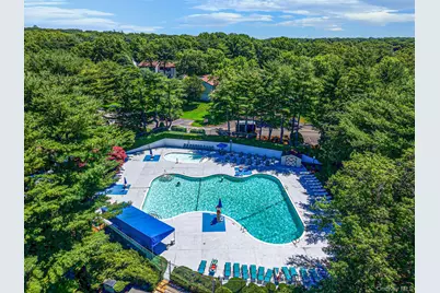 35 Richmond Boulevard #4B, Ronkonkoma, NY 11779 - Photo 3