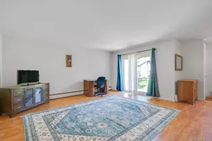 35 Richmond Blvd, Ronkonkoma, NY 11779 - Photo 5