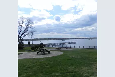 25 Dolphin Green #G2B, Port Washington, NY 11050 - Photo 17