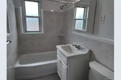 25 Dolphin Green #G2B, Port Washington, NY 11050 - Photo 13