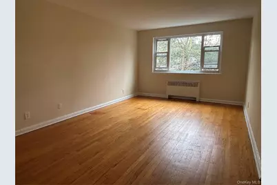 25 Dolphin Green #G2B, Port Washington, NY 11050 - Photo 5