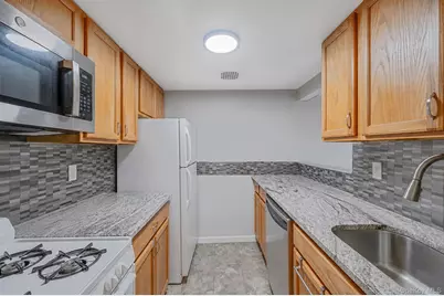 380 Fulton Street #G2, Farmingdale, NY 11735 - Photo 13