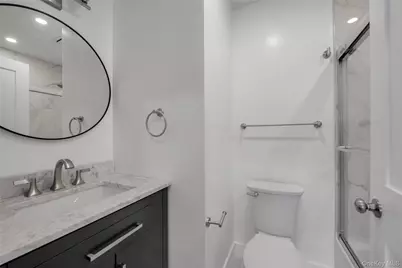 1 Manhasset Avenue #B, Port Washington, NY 11050 - Photo 21