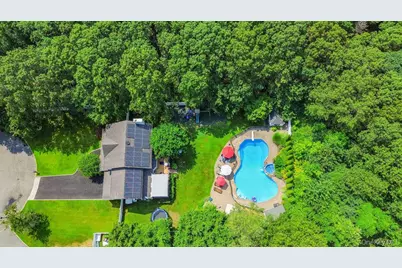 15 Victoria Court, Oakdale, NY 11769 - Photo 47