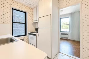 226-26 Union Turnpike, Oakland Gardens, NY 11364 - Photo 13