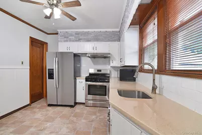 23 Webster Avenue, Harrison, NY 10528 - Photo 11