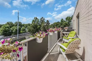 135 Post Ave, Westbury, NY 11590 - Photo 19