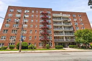 679 Warburton Ave, Yonkers, NY 10471 - Photo 3