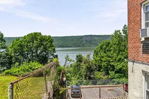 679 Warburton Ave, Yonkers, NY 10471 - Photo 21