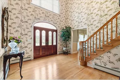 6 Briana Court, East Moriches, NY 11940 - Photo 5