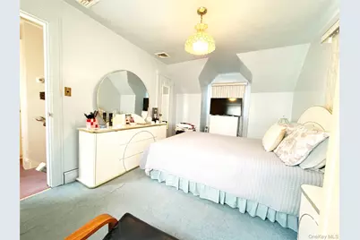 266 E Chester Street, Valley Stream, NY 11580 - Photo 23