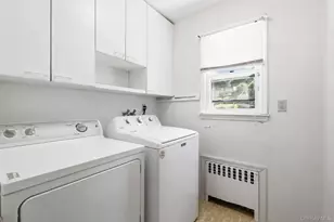 172 Park Hill Ave, Yonkers, NY 10705 - Photo 11