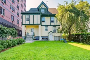 131 Lockwood Ave, New Rochelle, NY 10801 - Photo 3