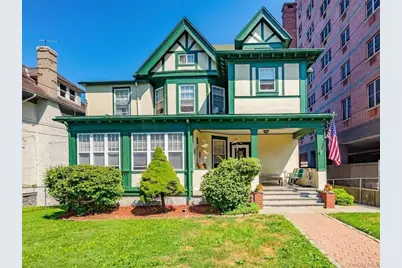 131 Lockwood Avenue, New Rochelle, NY 10801 - Photo 1
