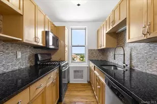 126 Church St, New Rochelle, NY 10805 - Photo 11