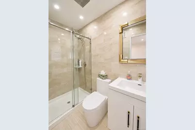 886 Woodmere Drive, Valley Stream, NY 11581 - Photo 13