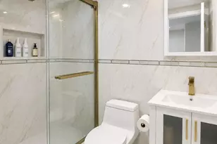 886 Woodmere Dr, Valley Stream, NY 11581 - Photo 25