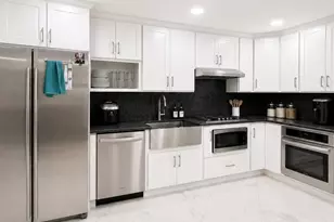 886 Woodmere Dr, Valley Stream, NY 11581 - Photo 11