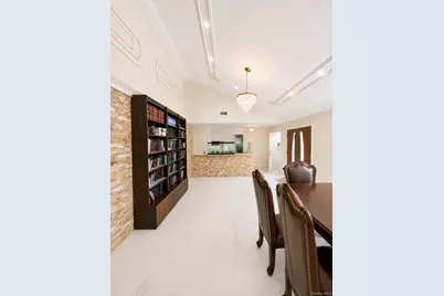 886 Woodmere Drive, Valley Stream, NY 11581 - Photo 5