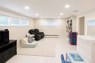 886 Woodmere Dr, Valley Stream, NY 11581 - Photo 21