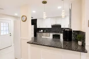 886 Woodmere Dr, Valley Stream, NY 11581 - Photo 9