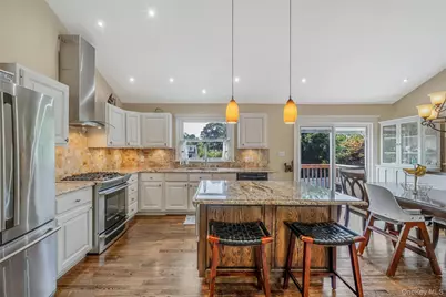 12 Alice Lane, Commack, NY 11725 - Photo 3