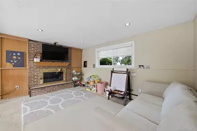 12 Alice Lane, Commack, NY 11725 - Photo 21