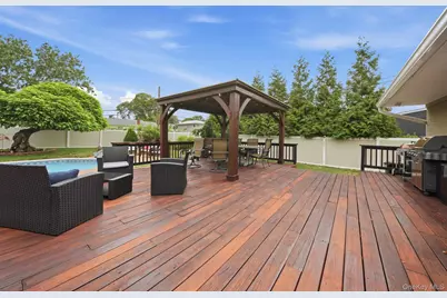 5 Delaware Avenue, Commack, NY 11725 - Photo 23