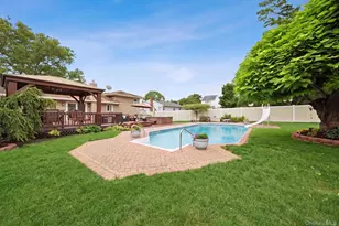5 Delaware Ave, Commack, NY 11725 - Photo 25
