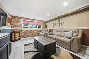 5 Delaware Ave, Commack, NY 11725 - Photo 17