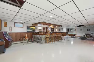 806 Peenpack Trail, Sparrow Bush, NY 12780 - Photo 19