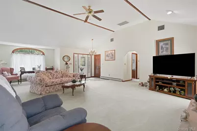 806 Peenpack Trail, Sparrow Bush, NY 12780 - Photo 5
