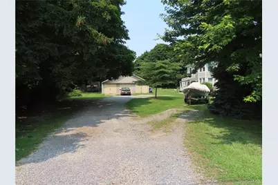 26 Rollstone Avenue, West Sayville, NY 11796 - Photo 5
